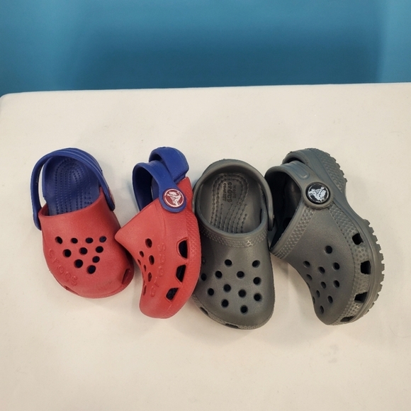 CROCS kids bundle of two pair 4T - Picture 1 of 11